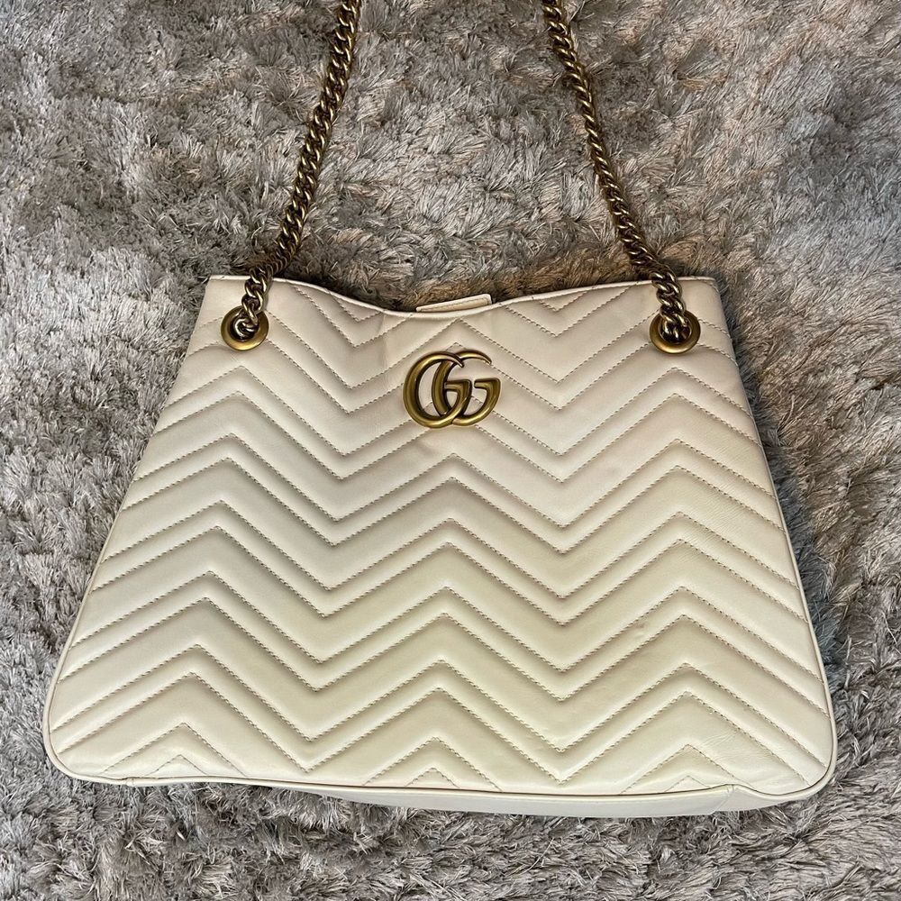 Gucci Marmont Chevron Leather Bag Ivory w/ Antique Gold Hardware and Chain Strap - Picture 14 of 16